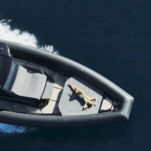 Gommone premium Sea Luxury in navigazione nel Golfo di Salerno